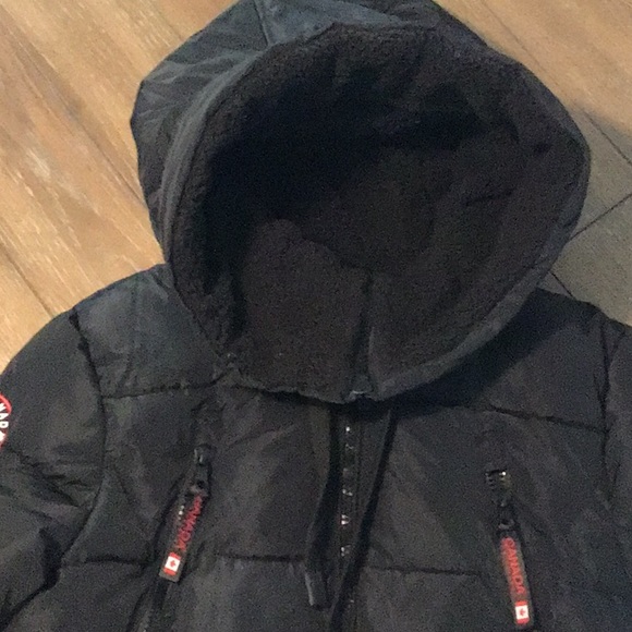 “New” Canada Weather Gear (Hooded Puffer) - Picture 4 of 16